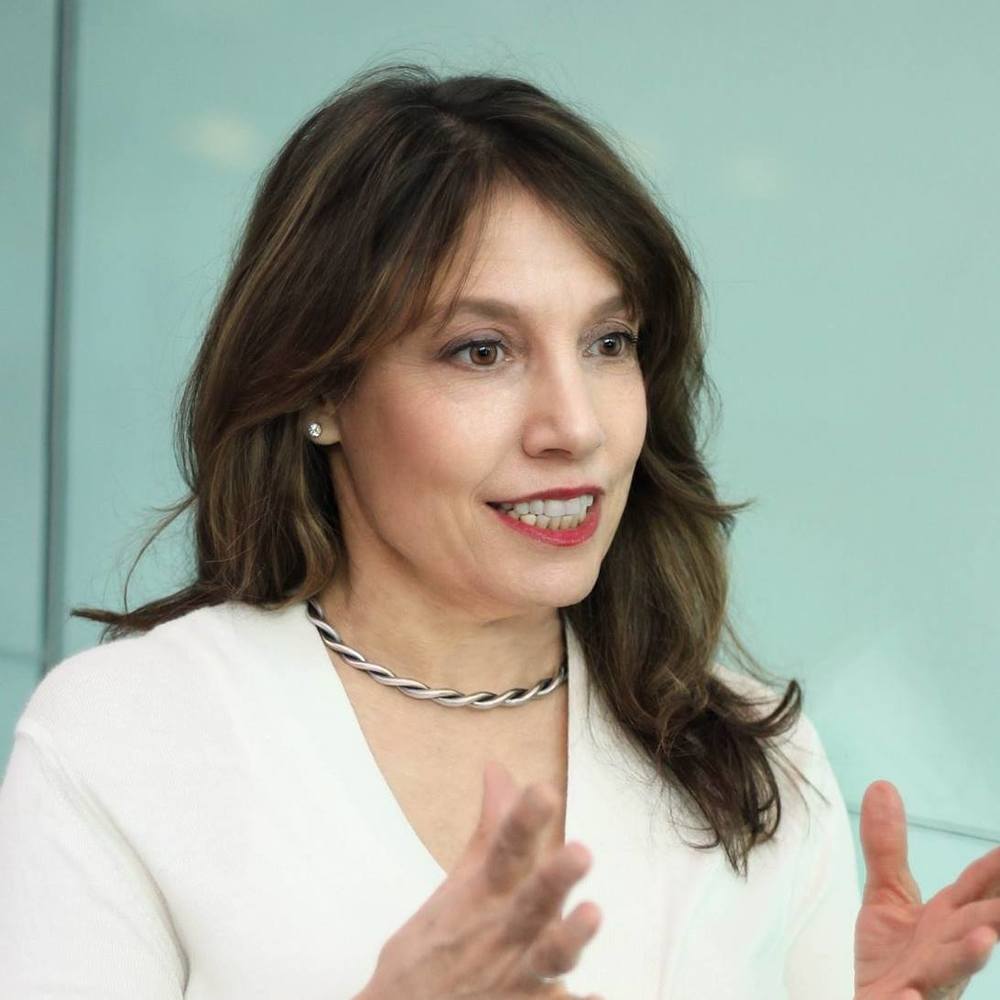 Meet your Posher, Laurie